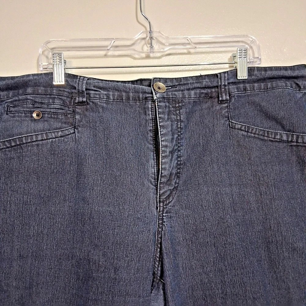 Bandolino Jeans Womens Plus Size 20W Ivette Jean Bermuda Style to Knee 5 pocket